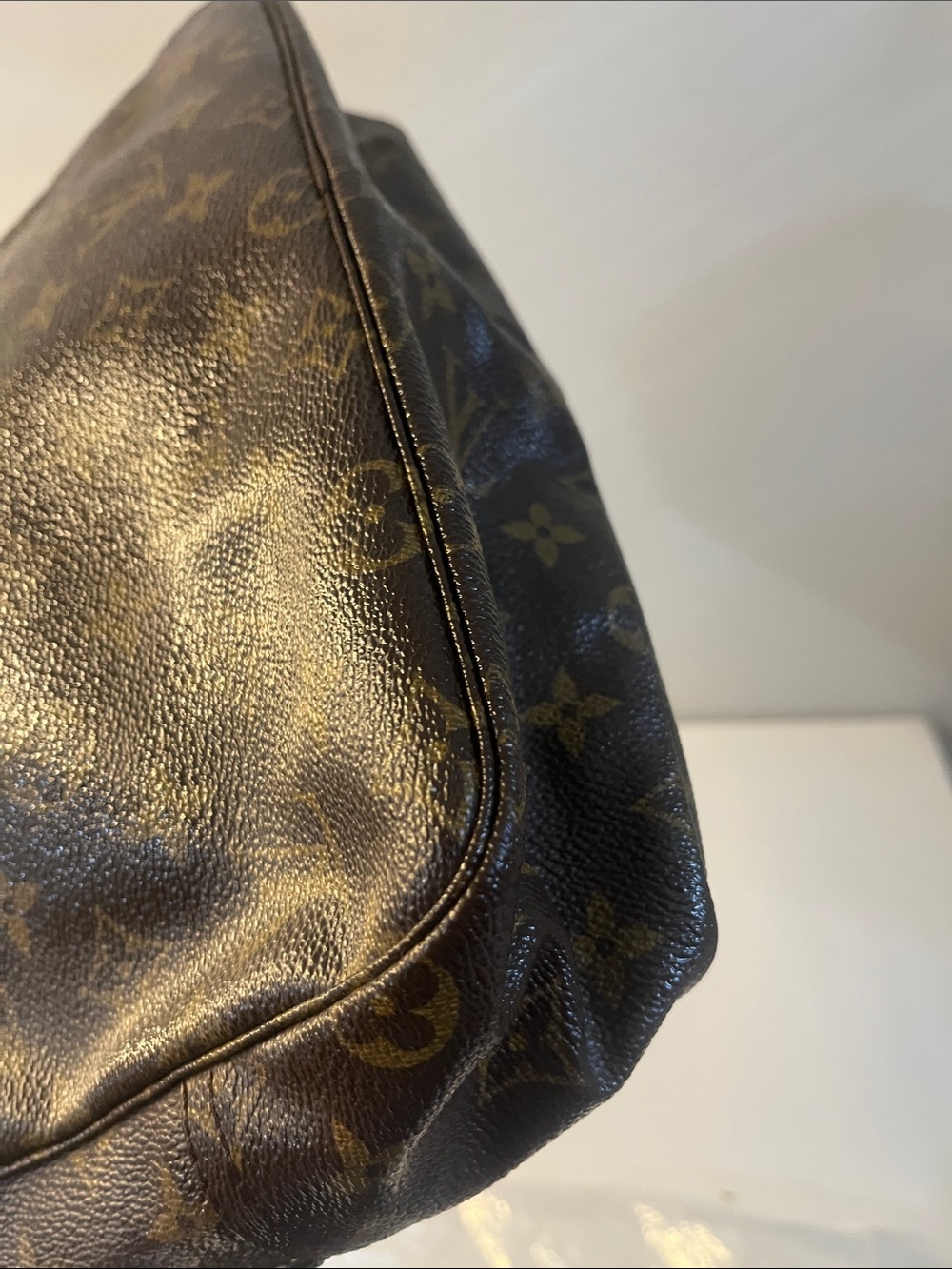 Louis Vuitton Trousse Monogram Cosmetic Pouch with Beige Interior - Picture 9 of 12